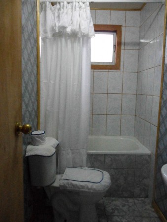 Baño (Bathroom)